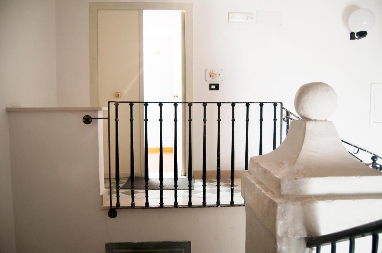 Just Here Apartments - La Mansarda บารี ภายนอก รูปภาพ